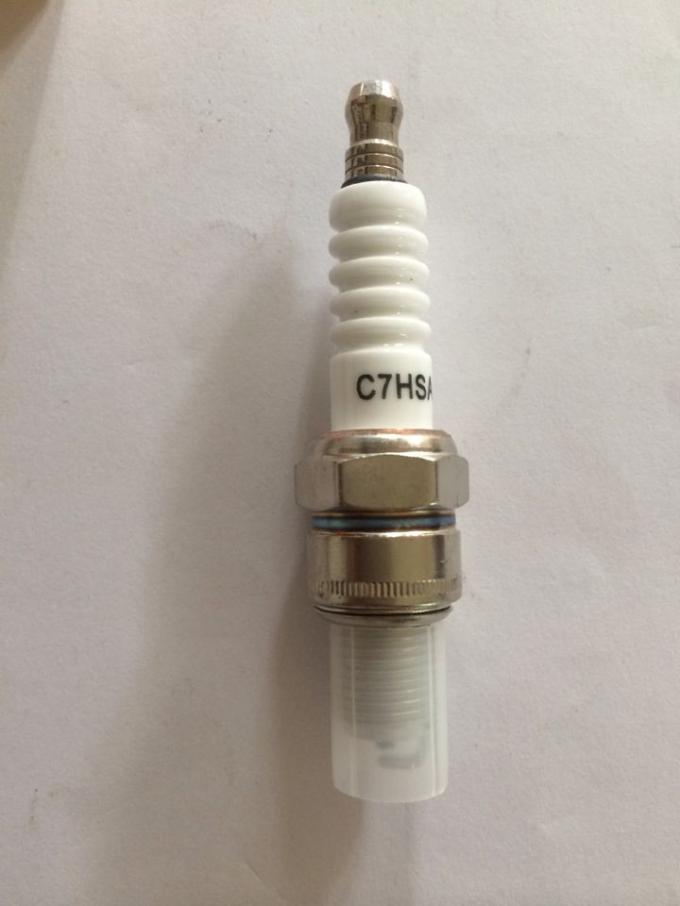 A7TC/C7HSA / U16FS-U white Car Spark Plugs for 70cc CD70 HONDA engine , Installing Spark Plugs