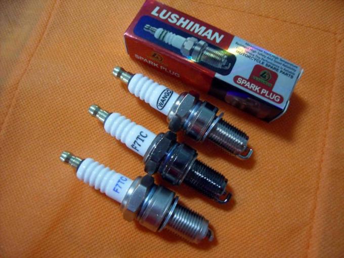Automobile Spark Plug Without Resistor For Chainsaw 168 / 154F