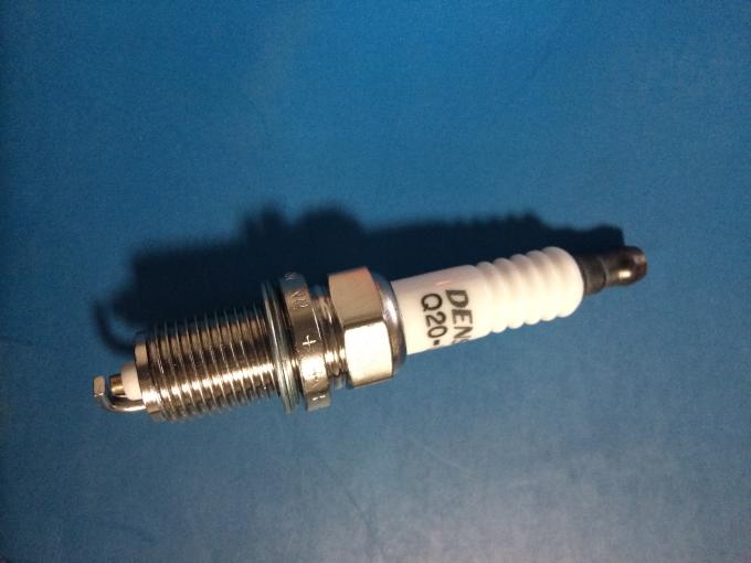 Q20-U11 Car Engine Spark Plug Without Resistor For Toyota 90919-YZZAC Same To NGK BK6E-11