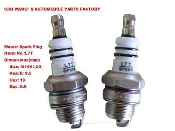 White l7t Small Spark Plug , Spark Plugs High Performance For Small Gasoline Engine supplier