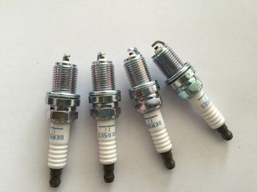 18814-11051 BKR5ES-11 high quality spark plug suitable for  Hyundai cars supplier